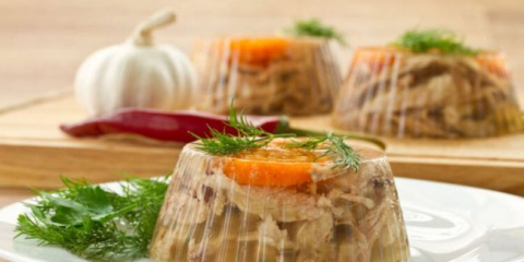 Как да приготвим желирано пиле: 10 прости и вкусни рецепти